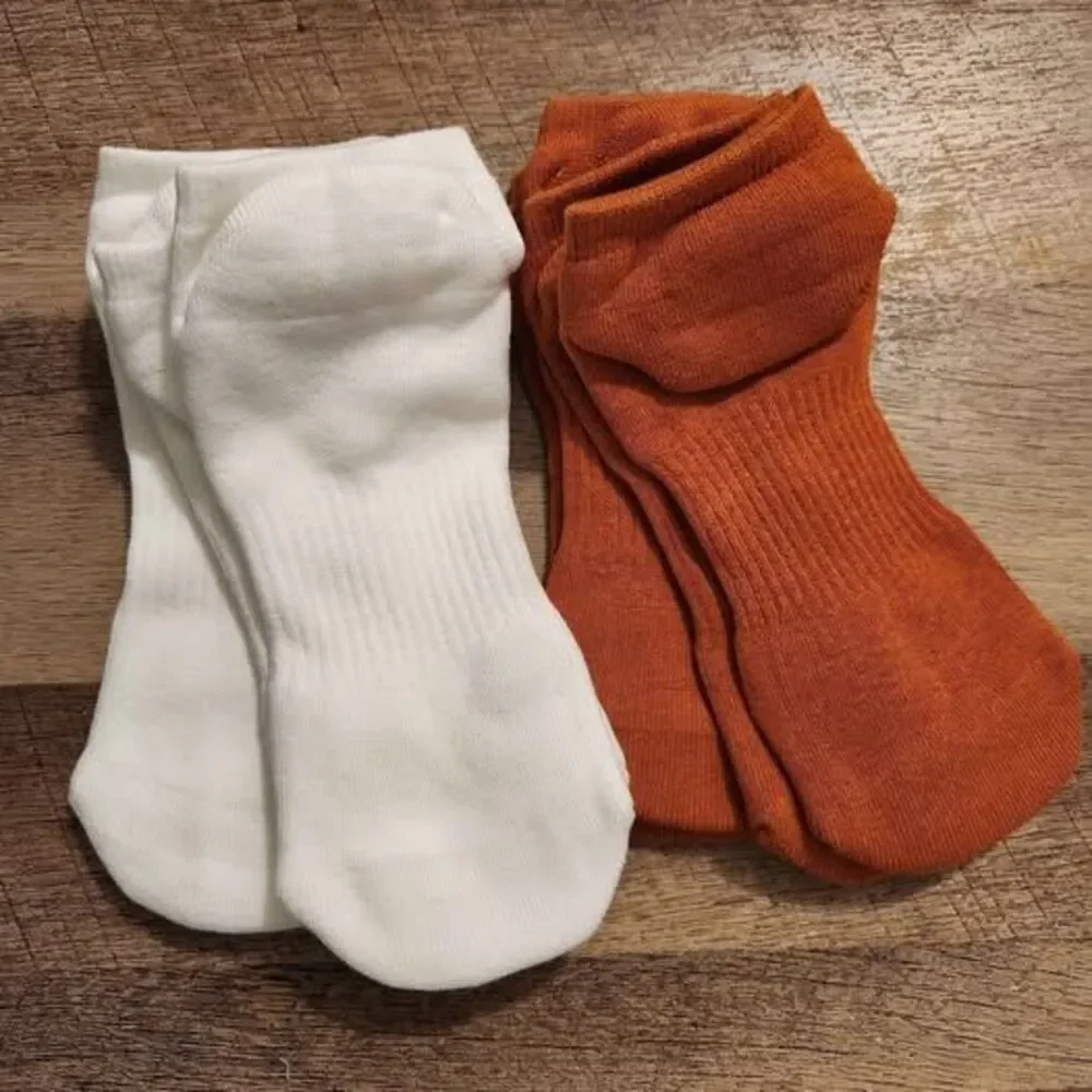 The North Face No Show Socks NEW 2 LARGE 2 MED Unisex